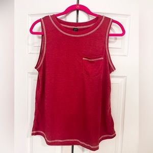 NEVER WORN Light red tank top with pocket